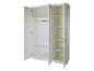 Une armoire blanche avec trois portes, des étagères et une barre de penderie.