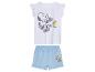 Pyjama Snoopy : haut blanc à volants et short bleu clair.