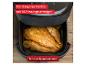 Friteuse à air chaud avec poulet rôti, capacité de 5L, pour 6 portions.