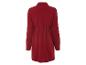 Une chemise rouge à manches longues avec une ceinture.