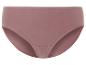 Une paire de culottes pour femme de couleur rose.
