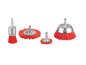 Quatre brosses métalliques rouges de différentes formes et tailles à utiliser avec un tournevis.