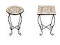 Deux tables basses rondes et carrées avec dessus en mosaïque et pieds en métal noir.