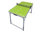 Une table de ping-pong verte Schildkröt.