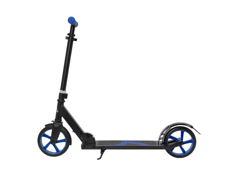 Trottinette noire avec grandes roues bleues et accents bleus, avec béquille latérale