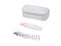 Un kit de soin des ongles Silvercrest avec une lime électrique, plusieurs embouts et une trousse de rangement.