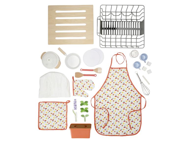 Ensemble de cuisine jouet avec ustensiles, tablier, gant de four et accessoires de cuisine.