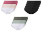 Trois ensembles de sous-vêtements, dont des culottes blanches, noires et vertes.