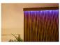 Mur en bois avec éclairage LED.