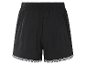 Shorts noirs à ourlet festonné.