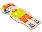 Puzzle en bois : garçon avec t-shirt, short et sandales.