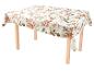 Table avec nappe à motif d'automne.