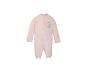 Grenouillère rose pour bébé avec deux cœurs.