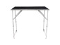 Une table pliante noire avec des pieds argentés de la marque Parkside.