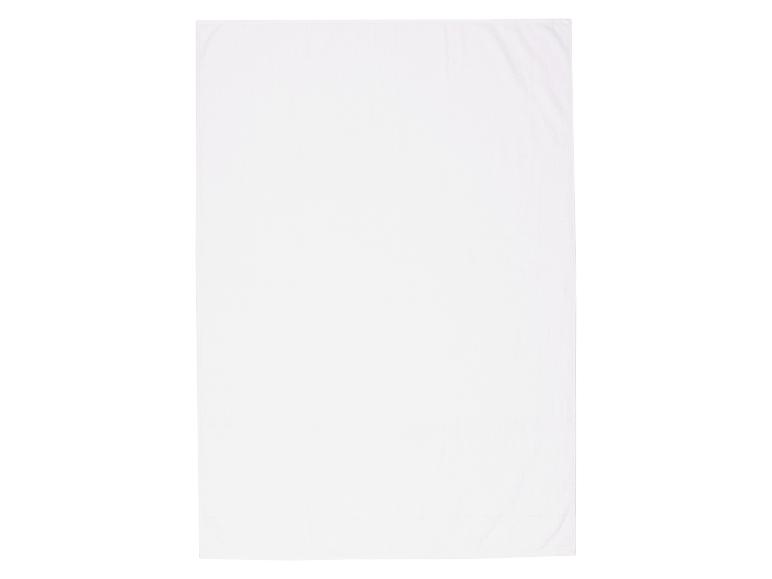 Serviette de bain ou de plage blanche