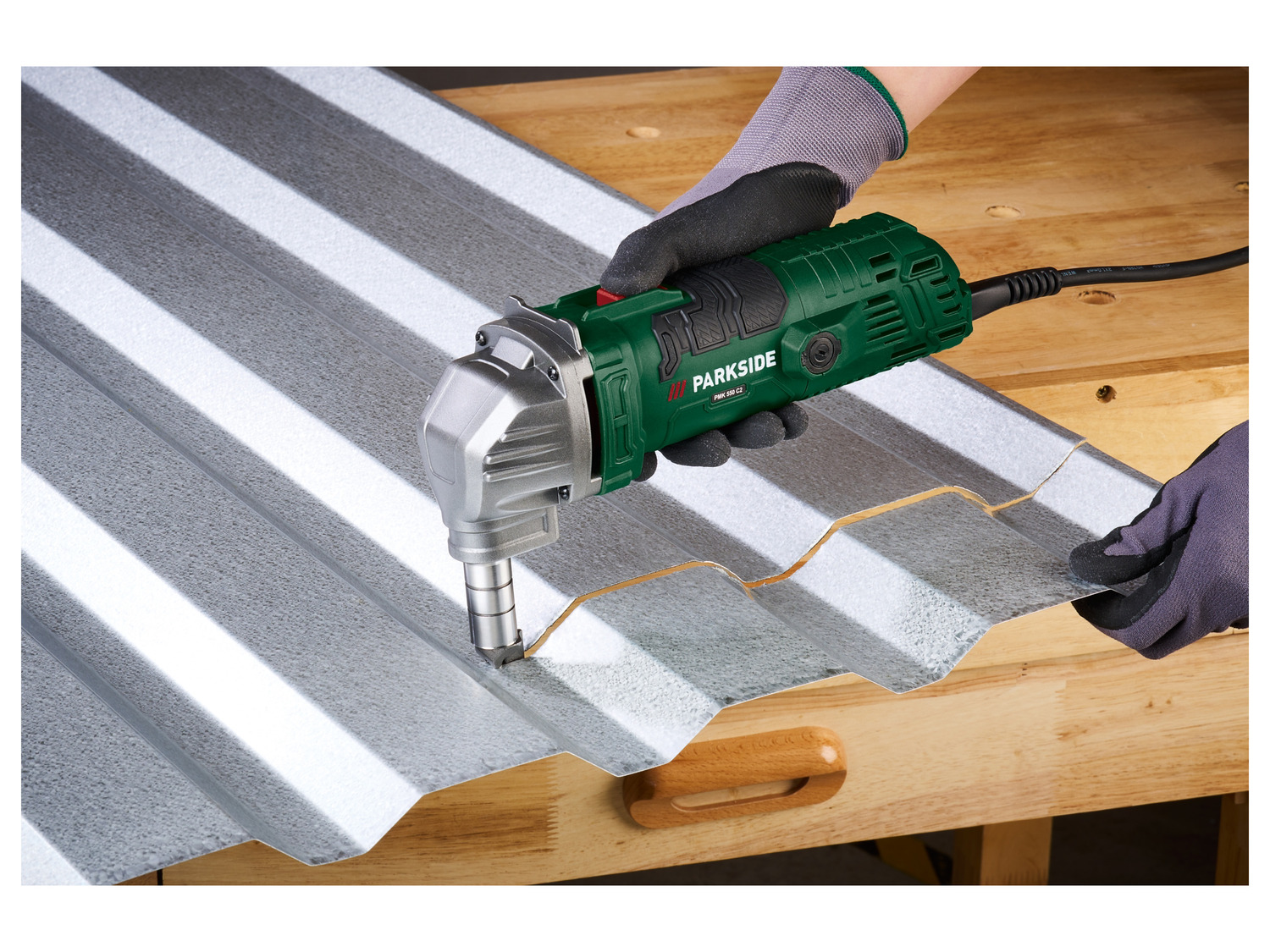 Grignoteuse Industrielle Black & Decker – Robuste – Occasion (à Retaper)