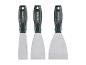 Trois spatules de différentes tailles avec des manches verts et noirs.