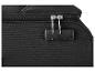 Valise noire avec fermeture éclair et cadenas à combinaison.