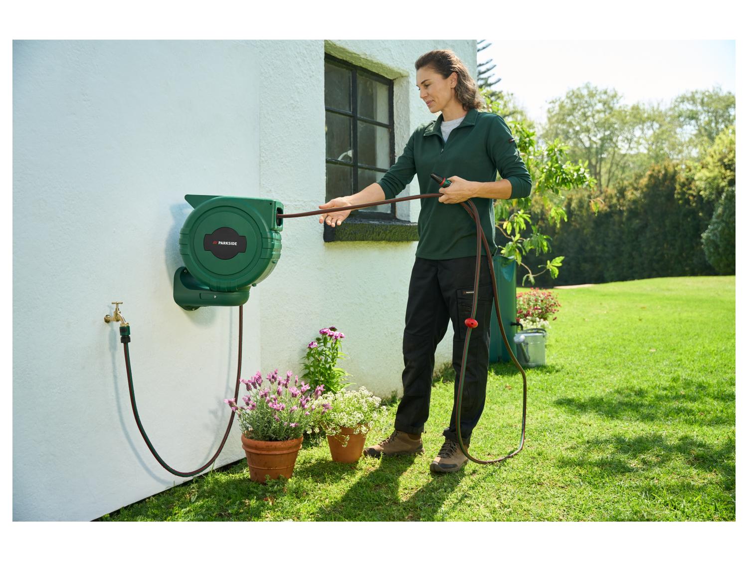 TRMLBE Enrouleur Tuyau Arrosage 20m + 2m Avec Pistolet 9 Modes – Pivotant 180° Mural, Vert Pratique