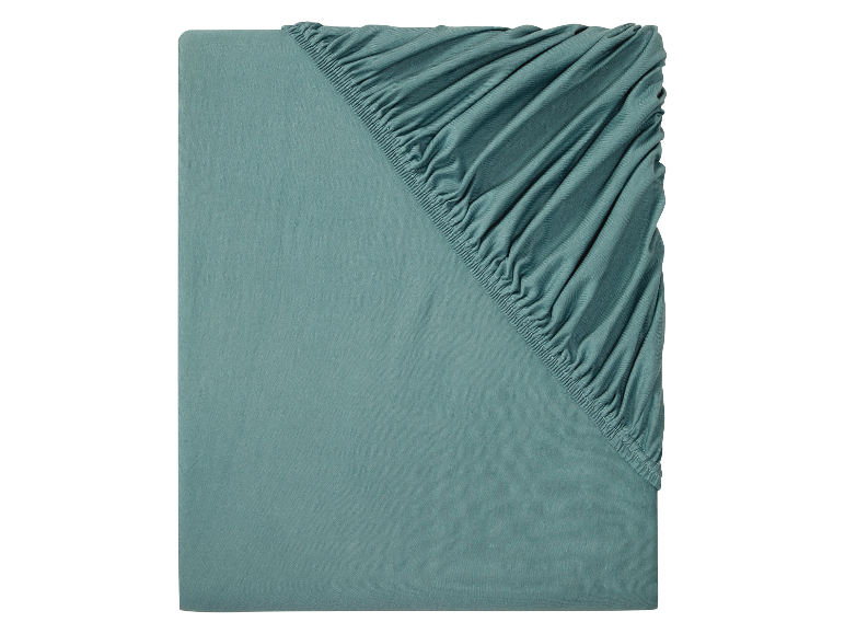 Drap-housse vert bleuâtre.