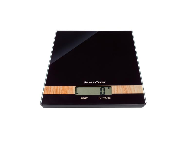 Balance de cuisine SilverCrest noire et bois.