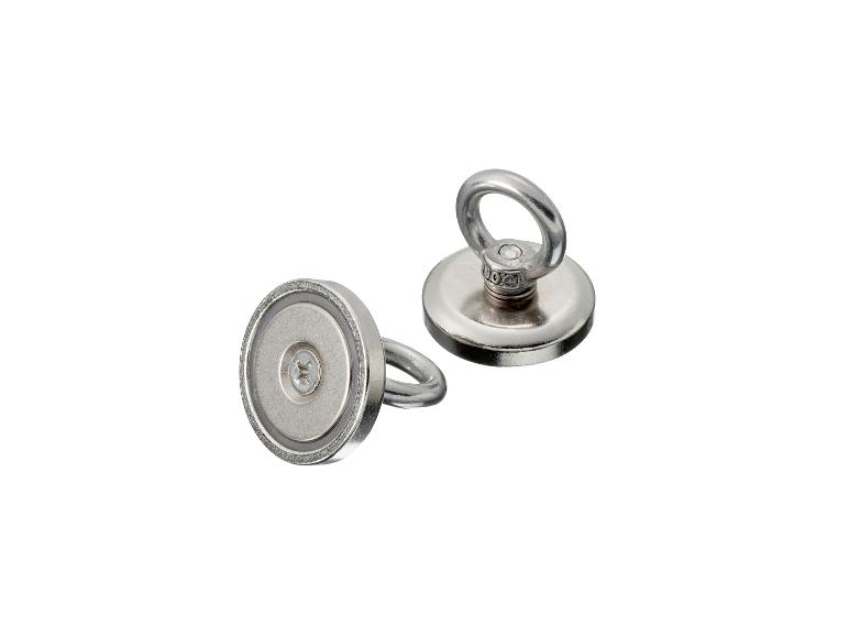 Deux crochets magnétiques en métal avec des œillets, isolés sur fond blanc.