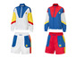 Deux ensembles de survêtement Lidl de style rétro : un blanc avec des accents bleus et un bleu avec des accents rouges.