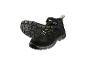 Bottes de sécurité noires avec lacets jaunes et noirs.
