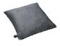 Coussin carré gris avec un symbole de bouton d'alimentation rouge