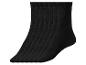 Sept paires de chaussettes noires.