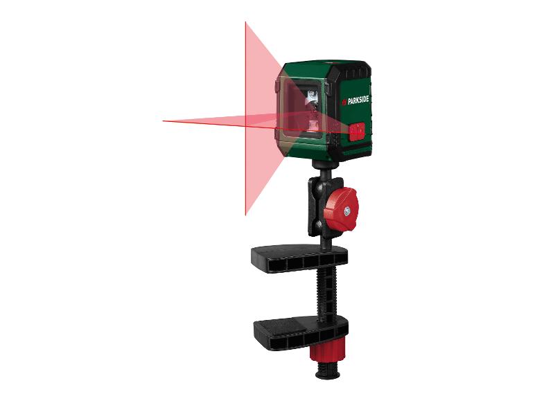 Niveau laser vert avec lignes croisées rouges, monté sur une pince noire.