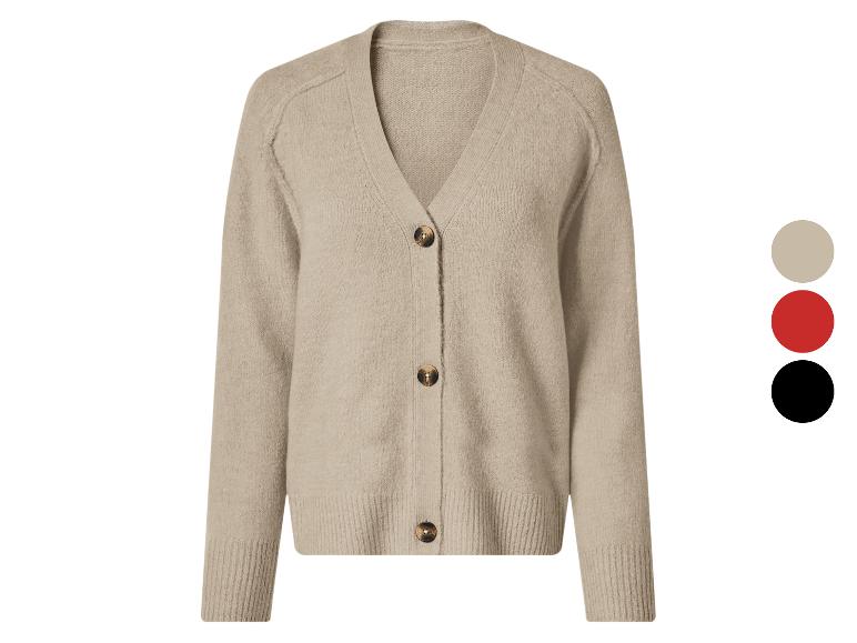 Cardigan en maille beige avec boutons, disponible en trois couleurs.