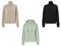 Trois sweats à capuche différents : beige, noir et vert clair.