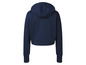 Un sweat à capuche bleu marine