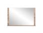 Miroir carré avec cadre en bois et petite étagère en dessous.