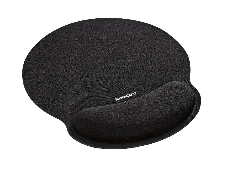 Un tapis de souris noir avec un support pour le poignet de Silvercrest.