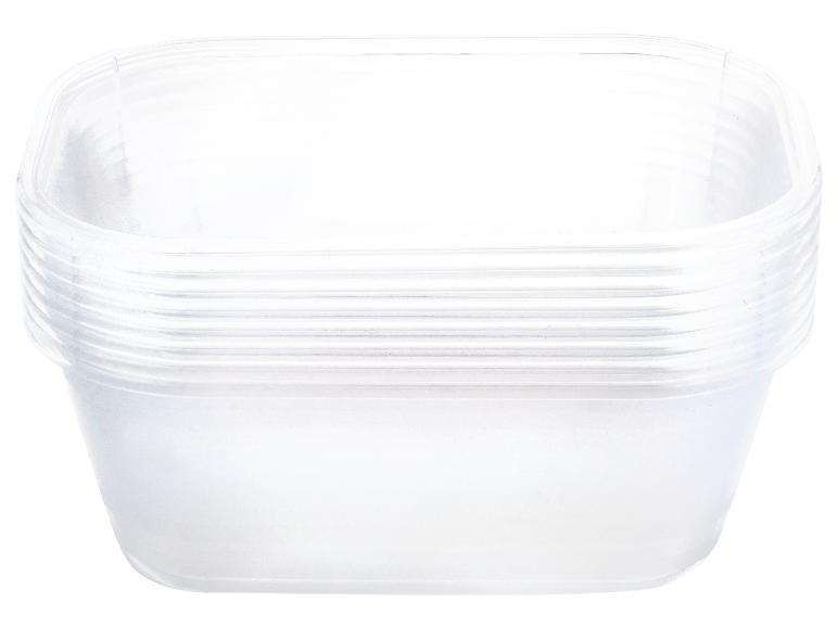 Pile de récipients de conservation alimentaires en plastique transparent