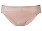 Une culotte rose avec de la dentelle.