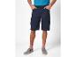 Shorts cargo et espadrilles rayées pour homme.