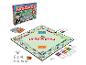Le jeu de société Monopoly avec son plateau, de l'argent, des pions et des cartes.