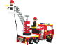 Camion de pompiers en jouet avec figurines de pompiers