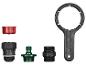 Ensemble d'accessoires pour filtre à eau, comprenant une clé de filtre, des adaptateurs et un capuchon.