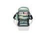 Un sac à déjeuner vert avec plusieurs compartiments pour des collations et des aliments.