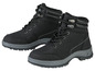 Deux paires de bottes en cuir noires à lacets