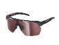 Lunettes de sport SPED avec verres rouges.