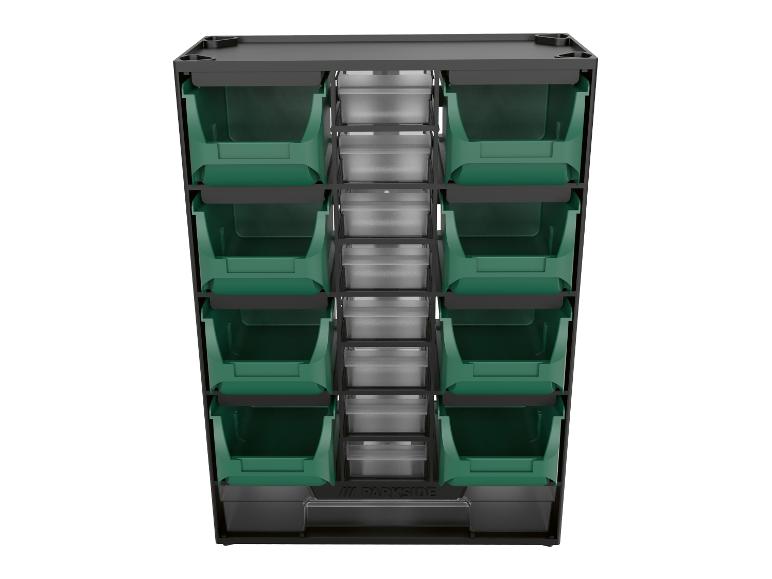Étagère de rangement Parkside avec de nombreuses boîtes vertes et transparentes.