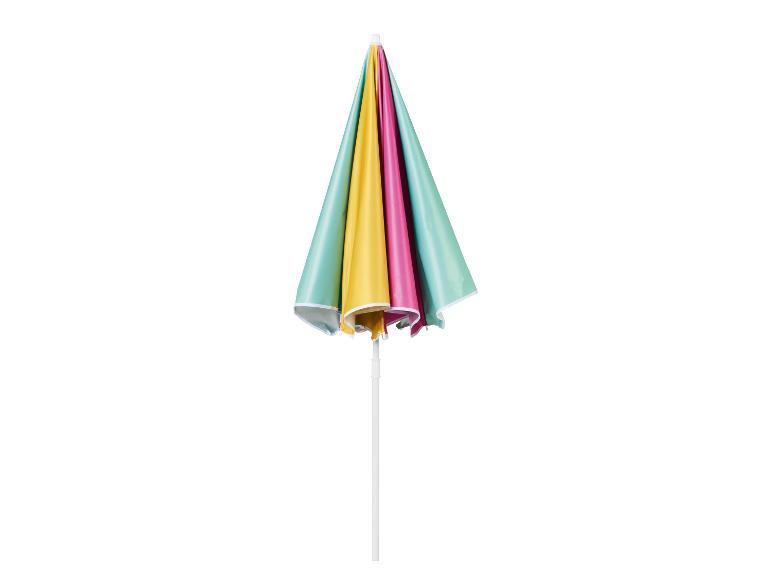 Parasol de plage fermé avec des panneaux colorés en jaune, rose et turquoise