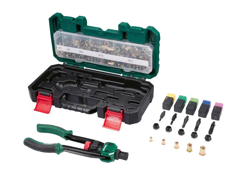 Kit de pince à riveter avec assortiment d'écrous à riveter M5, M6, M8, M10, M12 dans un coffret.