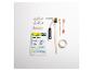 Outils de peinture comprenant pinceaux, rouleaux et bâche de protection.
