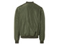 Une veste bomber verte pour homme.